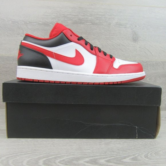 Air Jordan 1 Low Bulls Black Gym Red Shoes Mens Size 13 NEW - Picture 2 of 14